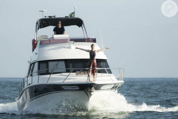 Isabela (Alice Wegmann) será dada como morta durante um passeio de barco com Tiago (Humberto Carrão) , na novela 'A Lei do Amor'