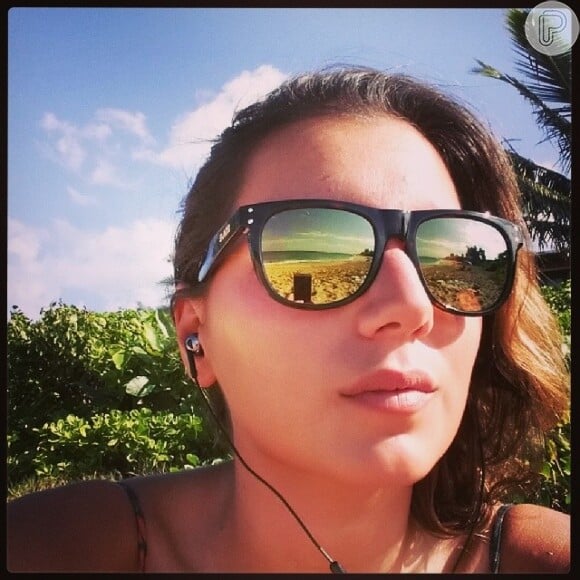 Maya Gabeira posa uma foto no Instagram no dia 31 de dezembro de 2013: 'Último dia do ano. Em 2014 estarei lá. .... dentro do mar!!!!'