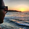 No primeiro dia de 2014, Maya Gabeira posta uma foto ao amanhecer e diante do mar do Havaí