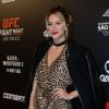 Giovanna Ewbank opta por look animal print para evento do UFC