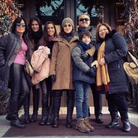 Gloria Pires curte férias em Nova York com o marido e os filhos. Veja fotos