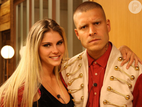 Bárbara Evans já namorou o modelo Mateus Verdelho. O romance começou quando o casal participava do reality show 'A Fazenda'