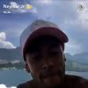 Neymar se diverte ao lado de Thiaguinho, Gabriel Medina e Rafael Zulu em barco