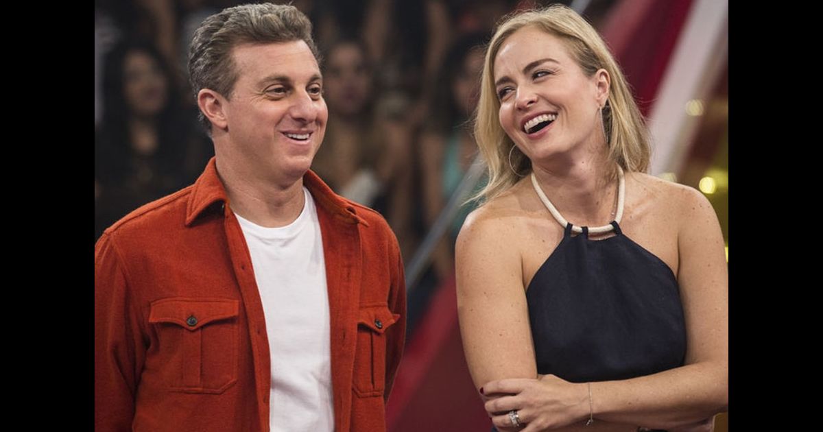 Em sua conta no Instagram, Angélica postou um clique dos casais juntos ...