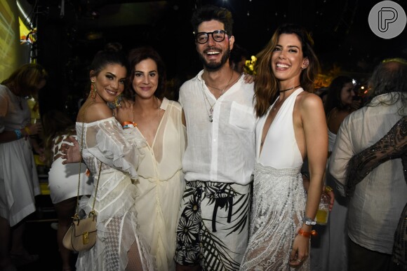 Famosos se divertem no Réveillon em Fernando de Noronha