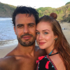 Marina Ruy Barbosa curte praia de Fernando de Noronha com o noivo, Xandinho Negrão, em 1° de dezembro de 2017