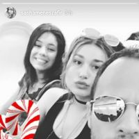 Sasha posa no avião com amigos após réveillon em Trancoso: 'Voltando para o Rio'