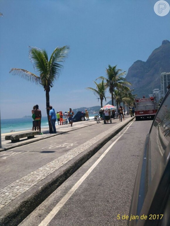 Filho de Leticia Spiller e Marcello Novaes esquece freio e carro cai na areia