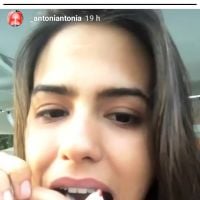 Antonia Morais grava vídeo comendo flor e brinca: 'Amo mais que Wagner'