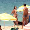 Júlia Oristanio, ex de Rafael Vitti, exibe boa forma na praia com amigo nesta sexta-feira, dia 06 de janeiro de 2017