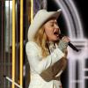 Madonna canta 'Open Your Heart' no Grammy Awards 2014