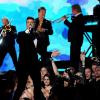Robin Thicke se apresenta no Grammy Awards 2014
