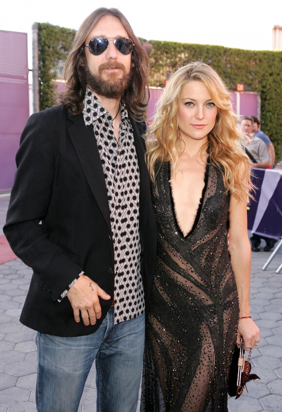 Kate Hudson foi casada por sete anos com Chris Robinson, vocalista da banda de rock 'The Black Crowes' 