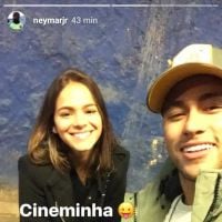 Bruna Marquezine posa com Neymar e Davi Lucca em Barcelona: 'Cineminha'
