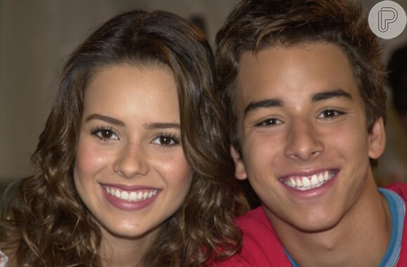 Sandy protagonizou com o irmão, Junior, um seriado na TV Globo
