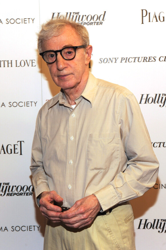 Woody Allen disse que as acusações de abuso sexual de sua filha adotiva são falsas e vergonhosas