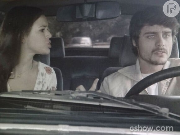 Em cena de 'Em Família' que vai ao ar nesta quinta-feira, 6 de fevereiro de 2014, dirigindo em alta velocidade, Laerte vai pisar fundo no freio após Helena dizer que não quer mais se casar com ele