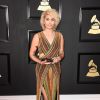 Paris Jackson de Balmain na 59ª edição do Grammy Awards, em Los Angeles, Estados Unidos, neste domingo, 12 de fevereiro de 2017