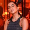 Anitta revela que 'bumbum avantajado' é um dos detalhes que acabam ditando o formato de suas roupas para os estilistas: 'tenho que tomar cuidado'