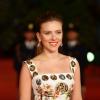 Scarlett Johansson foi elogiada pelo desempenho de sua voz no filme 'Ela'. O longa  estreia no Brasil em 14 de fevereiro de 2014