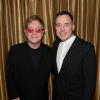 Elton John mantém um relacionamento com o diretor de cinema David Furnish há 20 anos