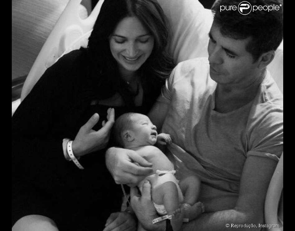 Laura Silverman Simon Cowell E Eric Com Apenas Dois Dias Purepeople