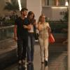 Marina Ruy Barbosa passeia com o namorado, Klebber Toledo, e a mãe, Gioconda, pelo shopping Fashion Mall, em São Conrado, Zona Sul do Rio de Janeiro, em 16 de fevereiro de 2014