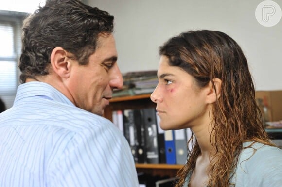 Priscila Fantin atua com Tuca Andrada em 'Jogo de Xadrez'