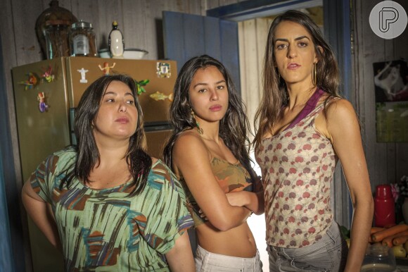 Fátima (Yanna Lavigne), Selma (Luciana Paes) e Rita (Mariana Xavier) são irmãs, em 'Além do Horizonte'