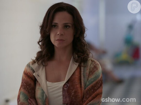 Juliana (Vanessa Gerbelli) está cada vez mais desequilibrada, na novela 'Em Família'