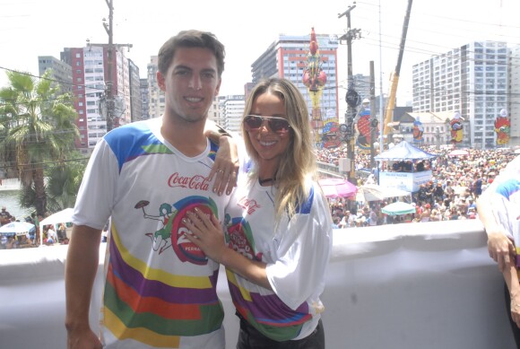 Danielle Winits e o namorado, Amaury no Carnaval de Recife, Pernambuco