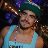 Caio Castro esclarece confusão em camarote: 'Briga é para pessoa sem conteúdo'