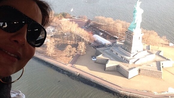 Ivete Sangalo chega em Nova York para gravar DVD de Laura Pausini