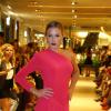 Fiorella Mattheis no desfile de lançamento da coleção de inverno da multimarca Fabric & Co, no Shopping Village Mall, na Barra da Tijuca, Zona Oeste do Rio de Janeiro, na noite desta quinta-feira, 13 de março de 2014