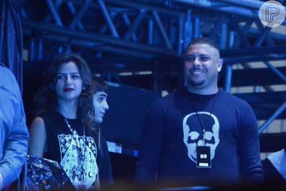 Ronaldo e Paula Morais vão ao show da banda Metallica, em São Paulo, em 22 de março de 2014