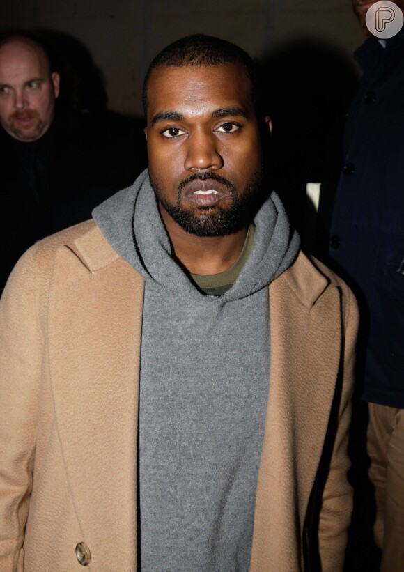 Kanye West é fichado pela polícia por agressão a fotógrafo, em 27 de março de 2014