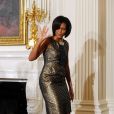Para receber estudantes americanos, Michelle Obama escolheu um vestido clássico para o workshop The Sound of Young America: The History of Motown, Washington, 2011