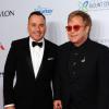Elton John comemora legalização do casamento gay na Grã-Bretanha: 'Muito orgulhoso', disse o cantor britânico que se casará com o companheiro David Furnish