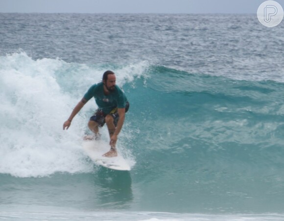 Figurinha carimbada em Noronha, Paulinho participou de uma bateria de demonstração ao lado de grandes nomes do surfe