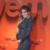 Looks dos famosos na festa 'Vem aí', da TV Globo: grávida, Luma Costa usa longo Vivaz Brasil