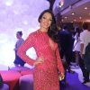 Looks dos famosos na festa 'Vem aí', da TV Globo: Patrícia Poeta apostou num vestido rosa brilhoso da Arte Sacra