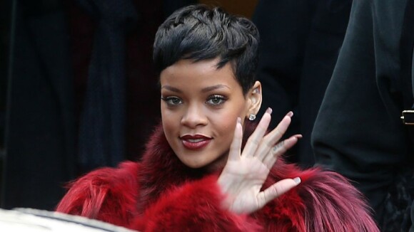 Rihanna dá US$ 200 a garçom em Hollywood: 'Eu sou sua maior gorjeta'
