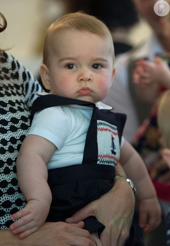 O macacão usado por Príncipe George durante um evento na Nova Zelândia teve as vendas online impulsionadas depois que o bebê vestiu durante um evento na Nova Zelândia