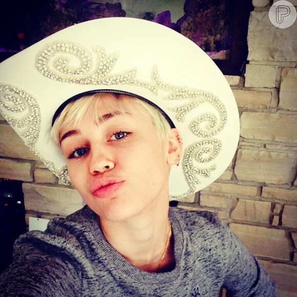 Miley Cyrus gosta de manter os cabelos curtinhos