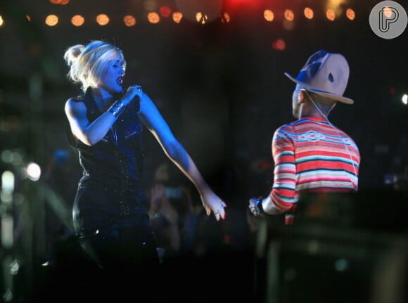Ao anunciar Gwen Stefani, Pharrell  elogiou a cantora: 'única, incrível e talentosa'