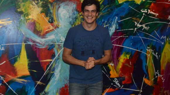 Mateus Solano ganha um ano de férias da Globo para descansar a imagem