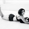 Juliana Paes exibe boa forma em ensaio sensual para a revista 'GQ Brasil'
