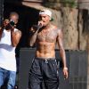 Chris Brown está preso após ter saído de uma clínica de reabilitação em Malibu, nos Estados Unidos, onde chegou a oferecer dinheiro ao homem que ele agrediu para ele retirar o processo