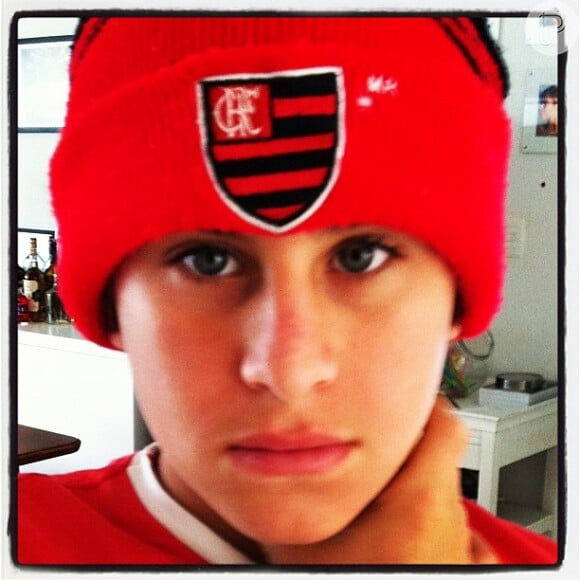 Davi Frota, filho de Carolina Dieckmann, é torcedor do Flamengo