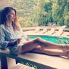 Maitê Proença posa com taça de champanhe: 'Não tá fácil pra ninguém', brinca a atriz no Instagram